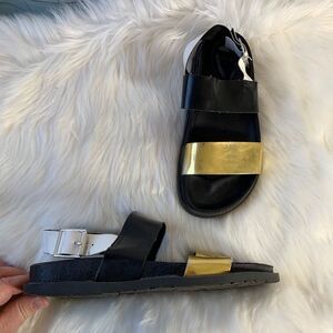 Zara Trafaluc‎ Black/Wht/Gold Strap Sandal …